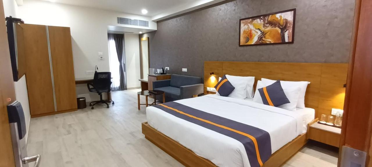 Comfort Inn , Statue Of Unity Kevadia Εξωτερικό φωτογραφία