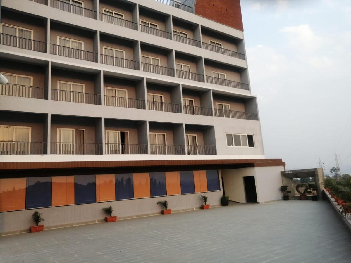 Comfort Inn , Statue Of Unity Kevadia Εξωτερικό φωτογραφία