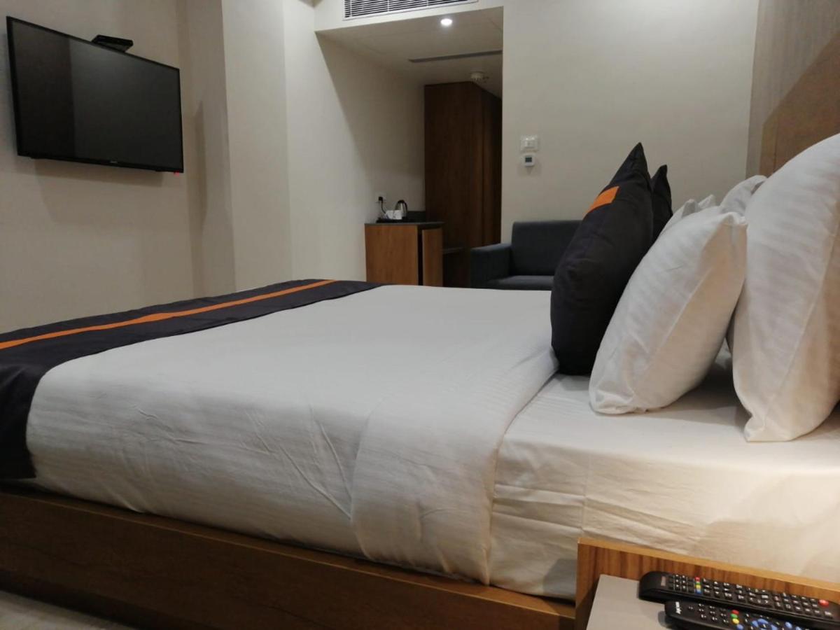 Comfort Inn , Statue Of Unity Kevadia Εξωτερικό φωτογραφία
